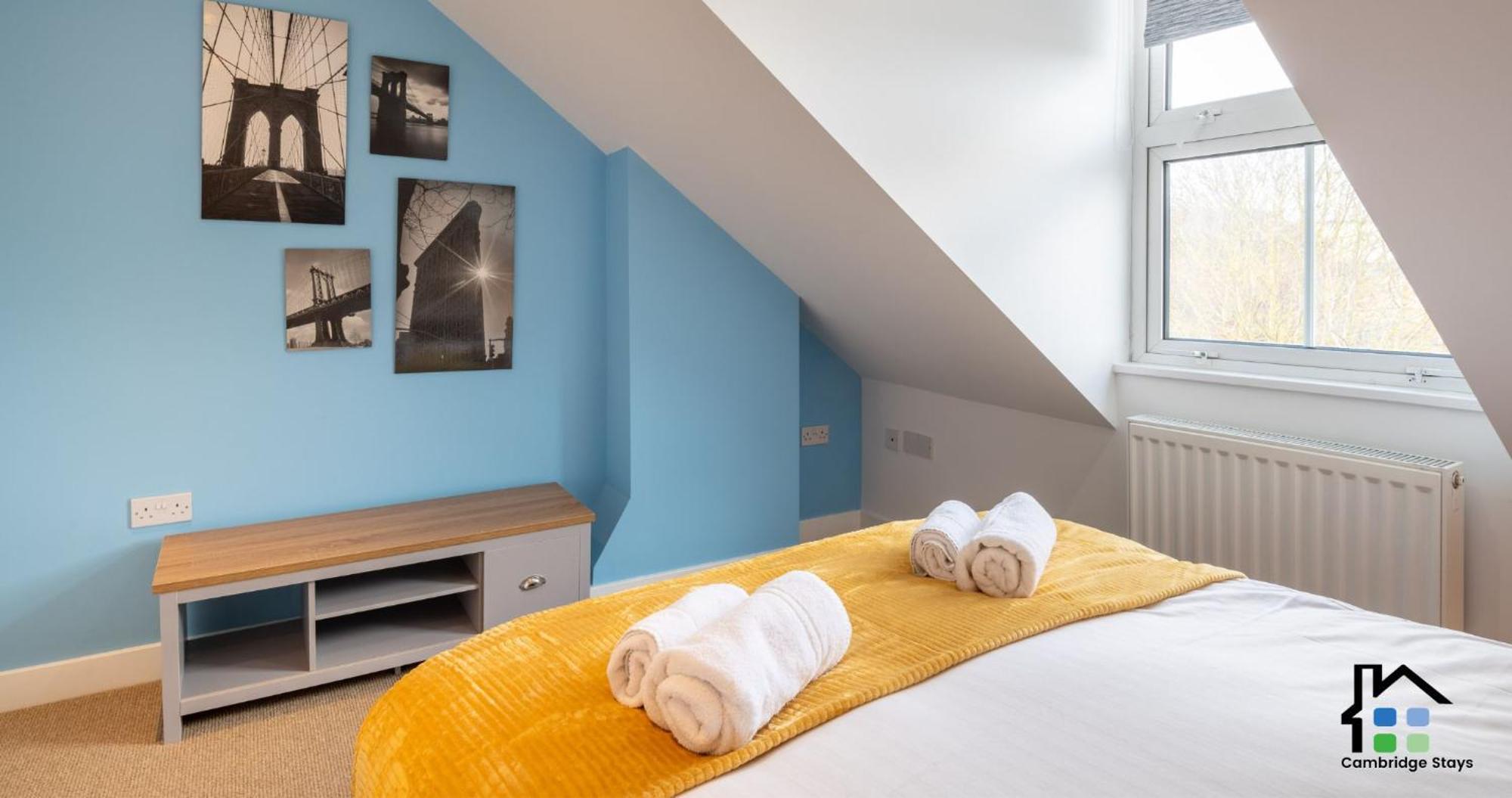 Diamond 2br Apartment-central-parking-walk To City & Train Station *