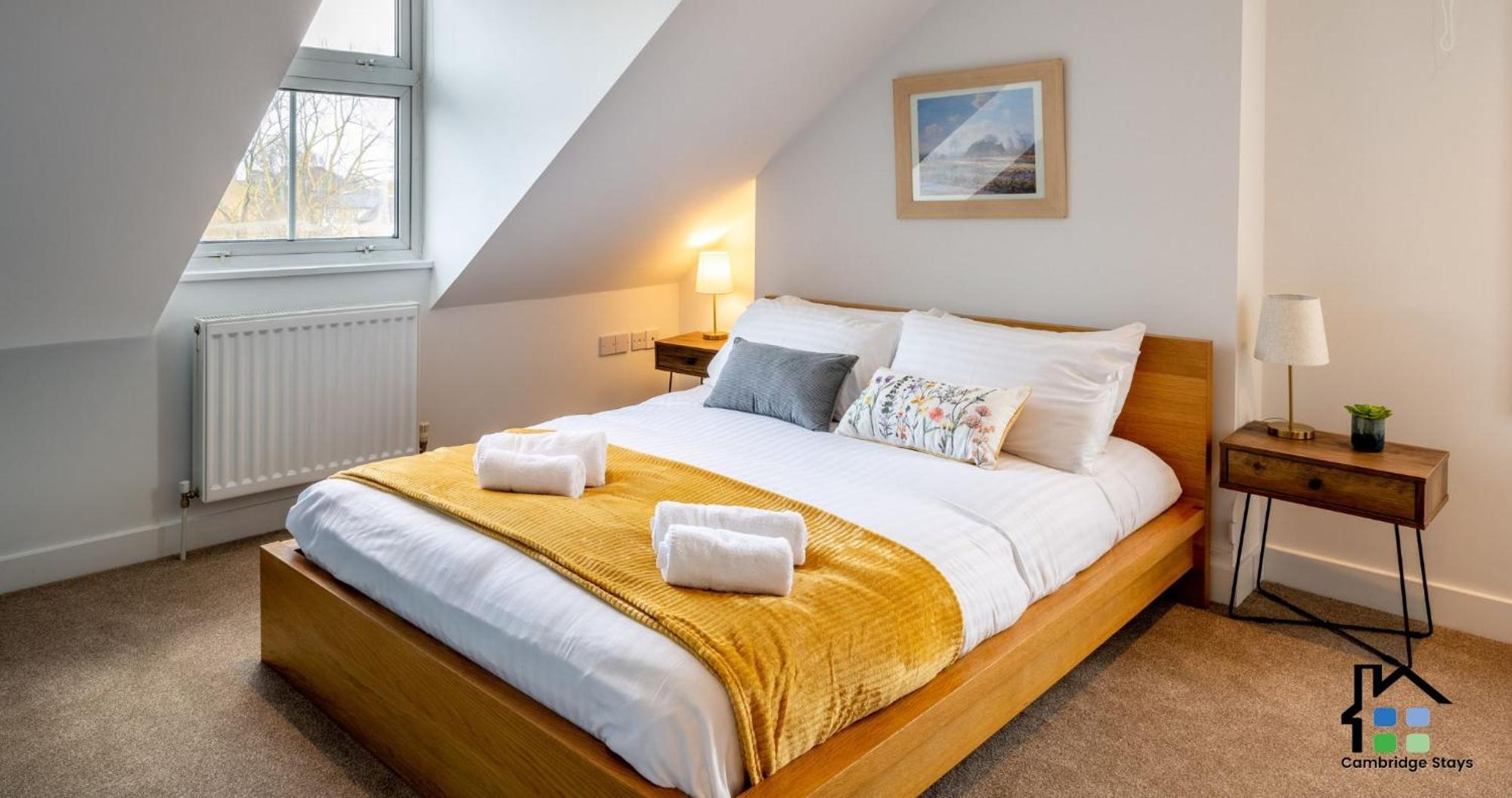 Apartment Diamond 2br Apartment-central-parking-walk To City & Train Station *